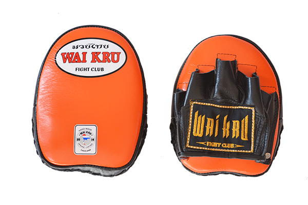 manoplas rectas muay thai wai kru naranja delante y detras manoplas rectas muay thai wai kru naranja delante y detras