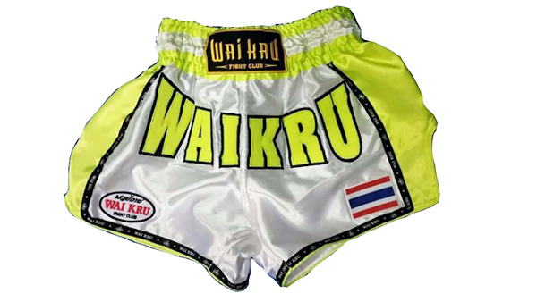 pantalón wai kru muay thai wai kru retro 2.0 blanco lateral amarillo pantalón wai kru muay thai wai kru retro 2.0 blanco lateral amarillo